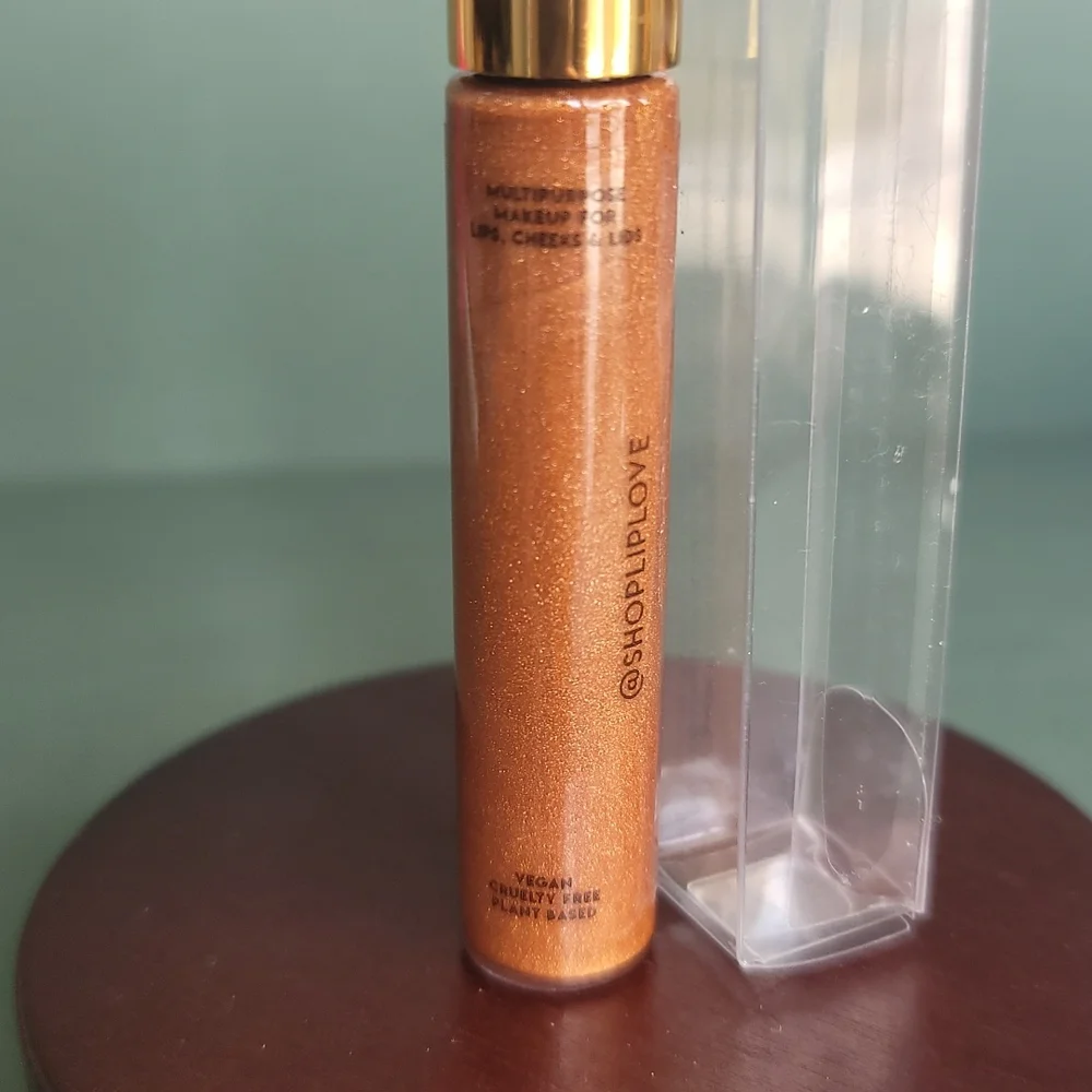 LIPLOVE Multipurpose Makeup for Lips, Cheeks, & Lids - Brown Sugar